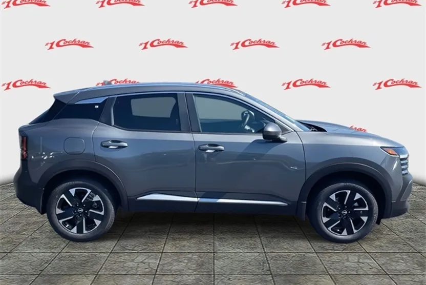 2025 Nissan Kicks SV photo 1