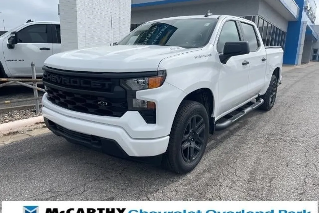 2025 Chevrolet Silverado 1500 Custom photo 1