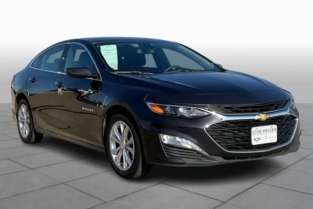 2022 Chevrolet Malibu photo 1