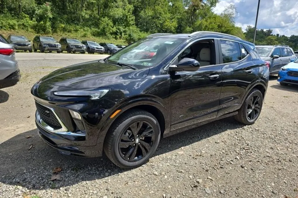 2026 Buick Encore GX Sport Touring photo 1