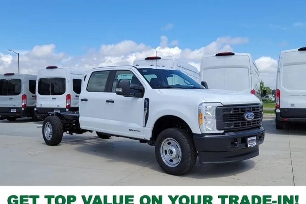 2025 Ford F-350 photo 1