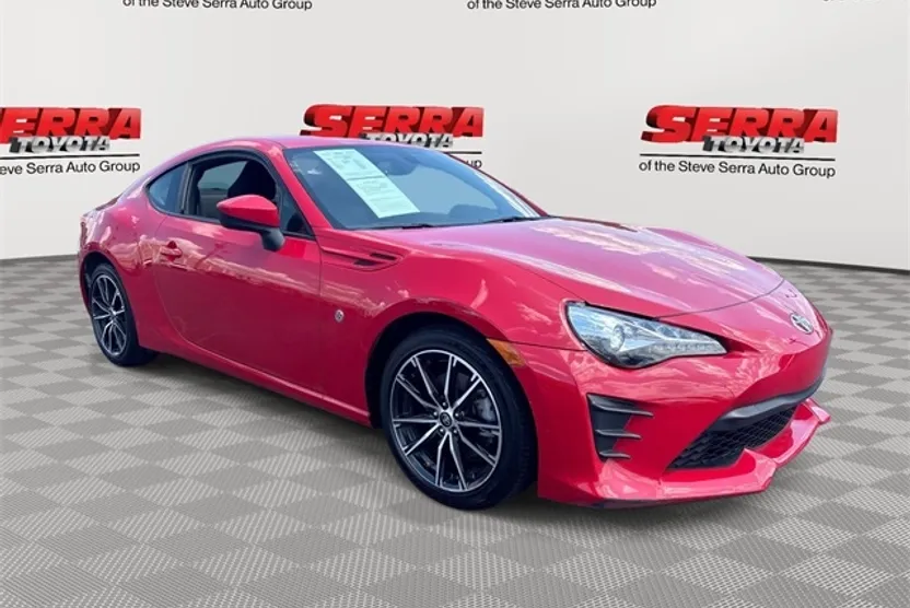 2018 Toyota GR86 Base photo 1