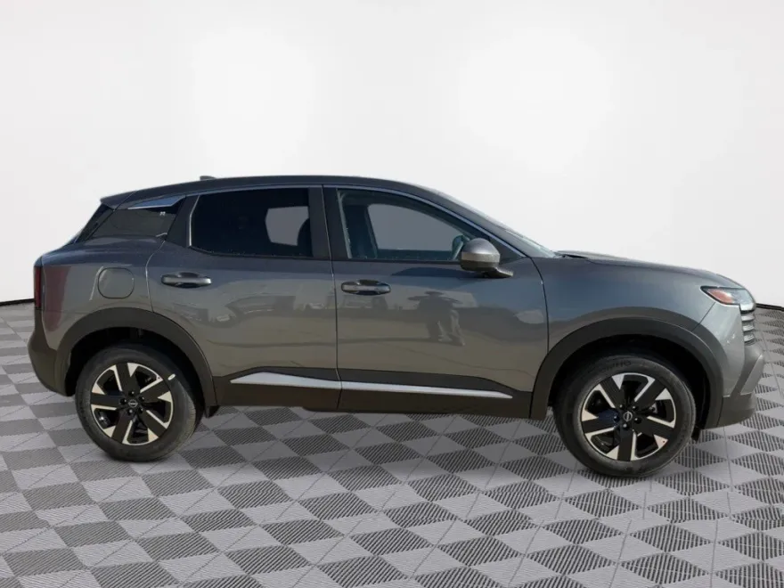 2026 Nissan Kicks SV photo 1