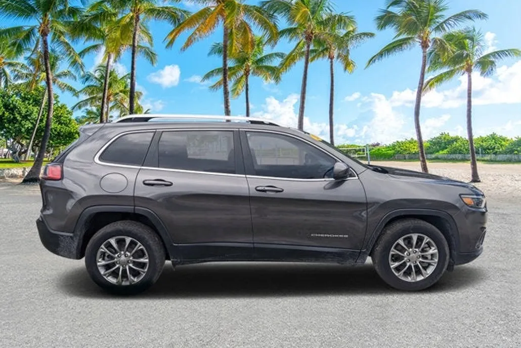 2021 Jeep Cherokee Latitude Lux photo 1