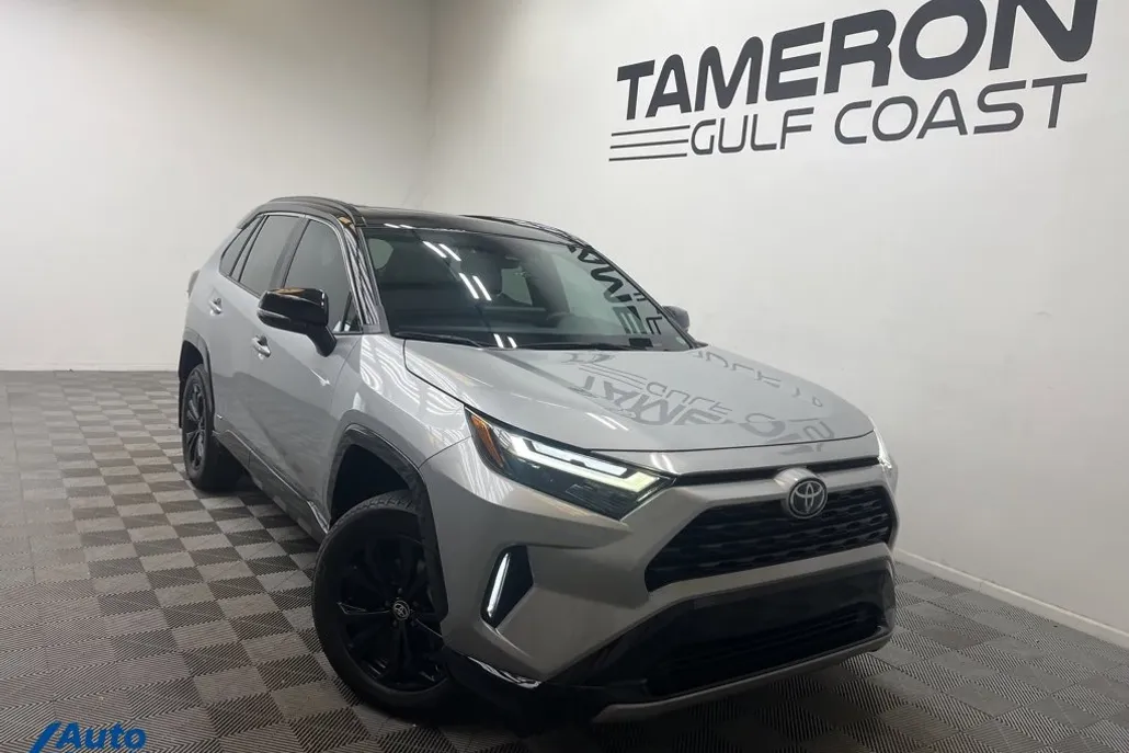 2024 Toyota RAV4 Hybrid XSE photo 1