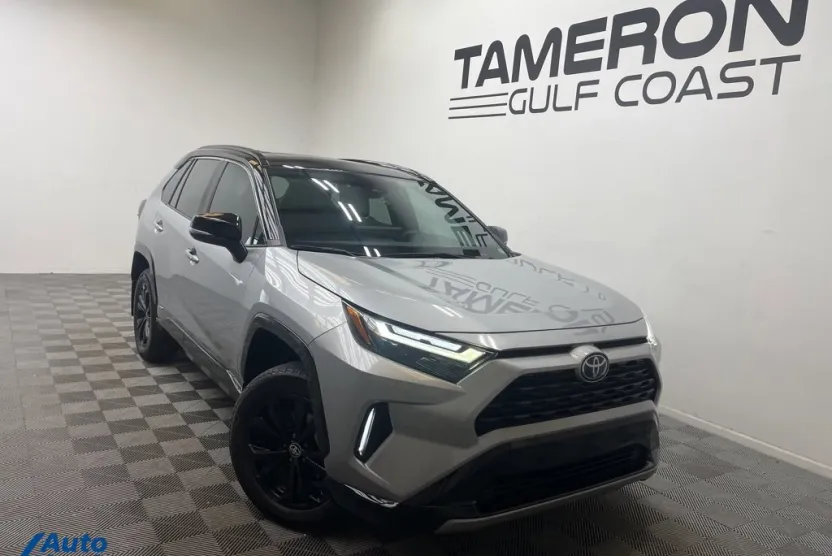 2024 Toyota RAV4 Hybrid XSE photo 1
