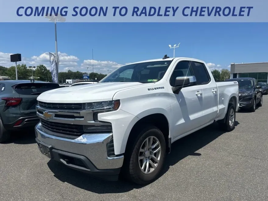 2020 Chevrolet Silverado 1500 LT photo 1