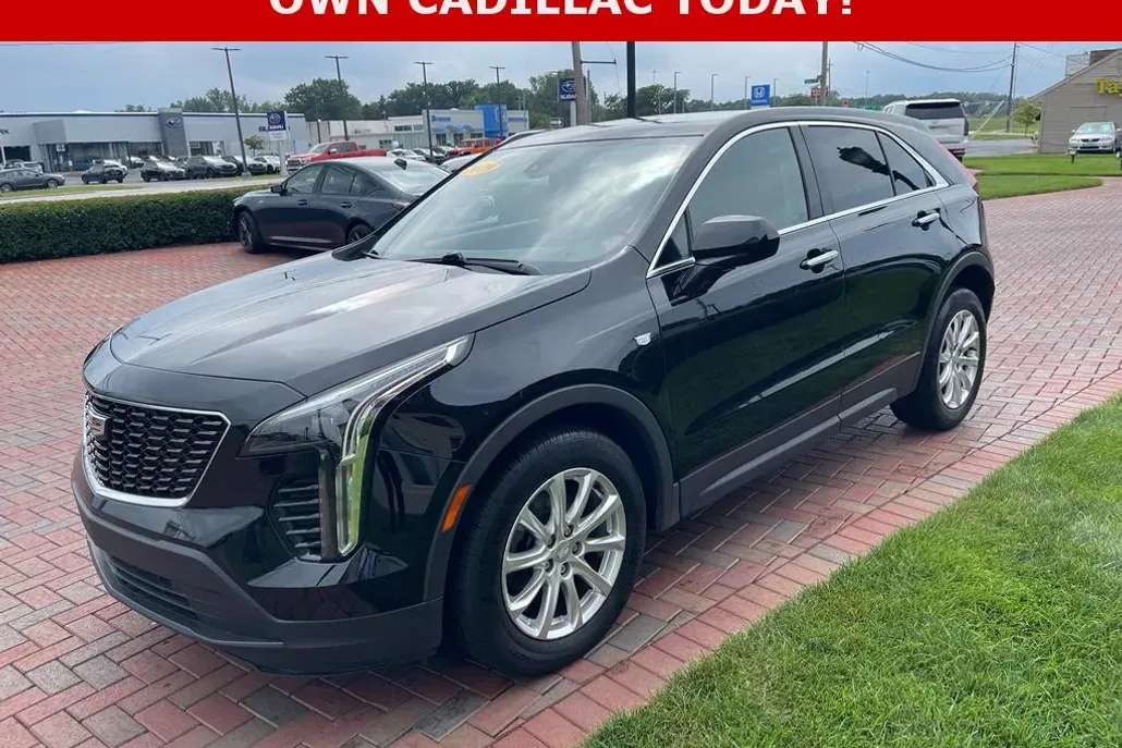 2019 Cadillac XT4 Luxury photo 1