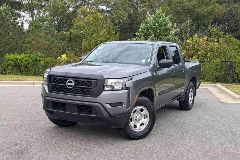 2022 Nissan Frontier S photo 1