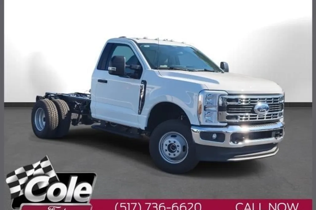 2026 Ford F-350 XL photo 1