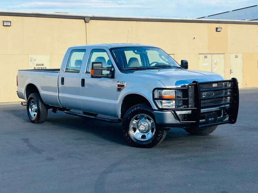 2008 Ford F-350 XLT photo 1