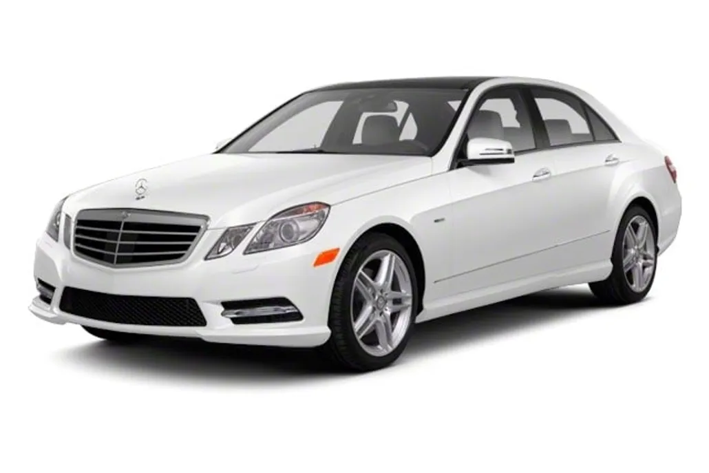 2011 Mercedes Benz E 350 BlueTEC photo 1