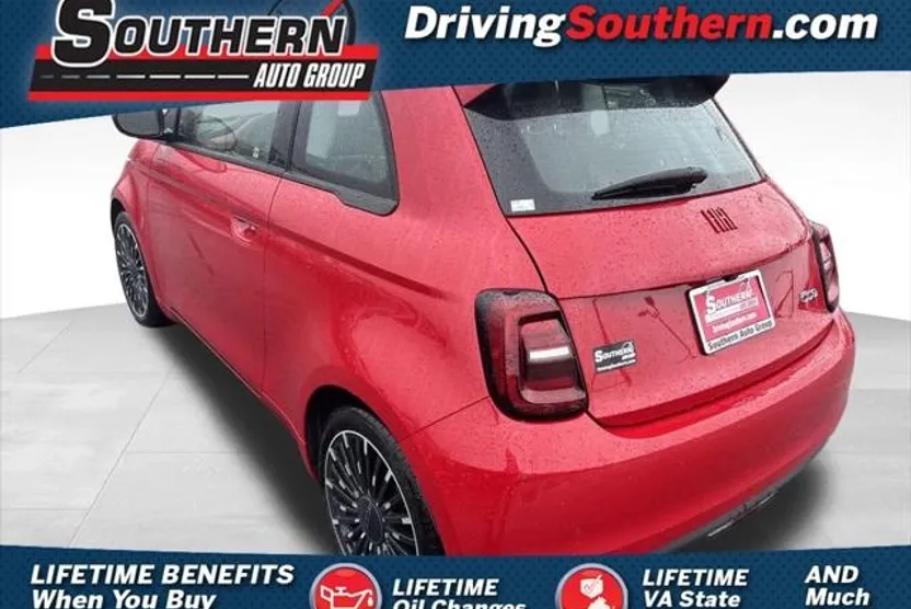 2024 Fiat 500e Red photo 1
