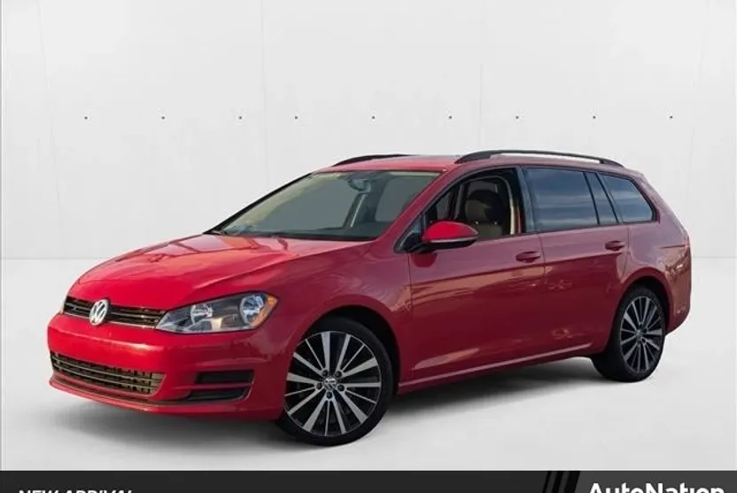 2017 Volkswagen Golf SportWagen S photo 1