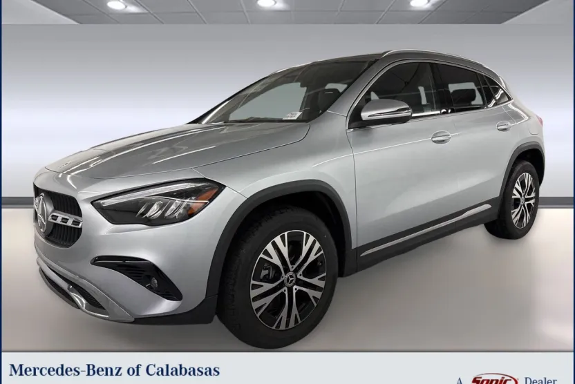 2026 Mercedes Benz GLA 250 photo 1