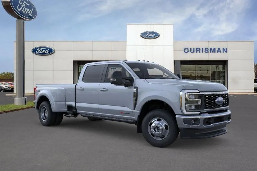 2026 Ford F-350 Lariat photo 1