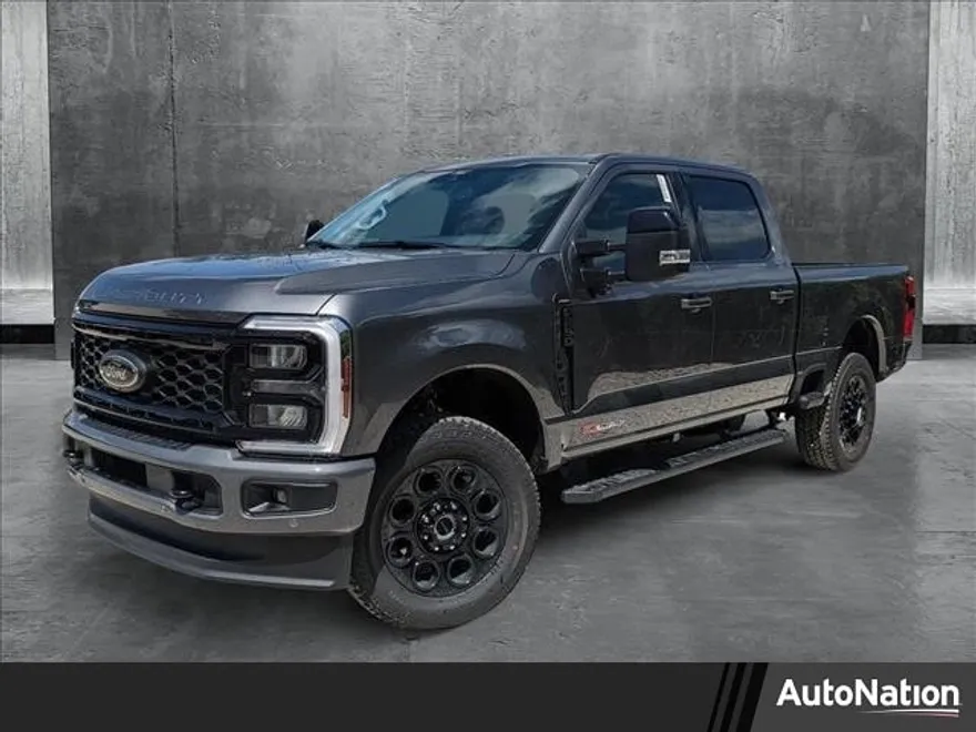 2025 Ford F-250 Lariat photo 1