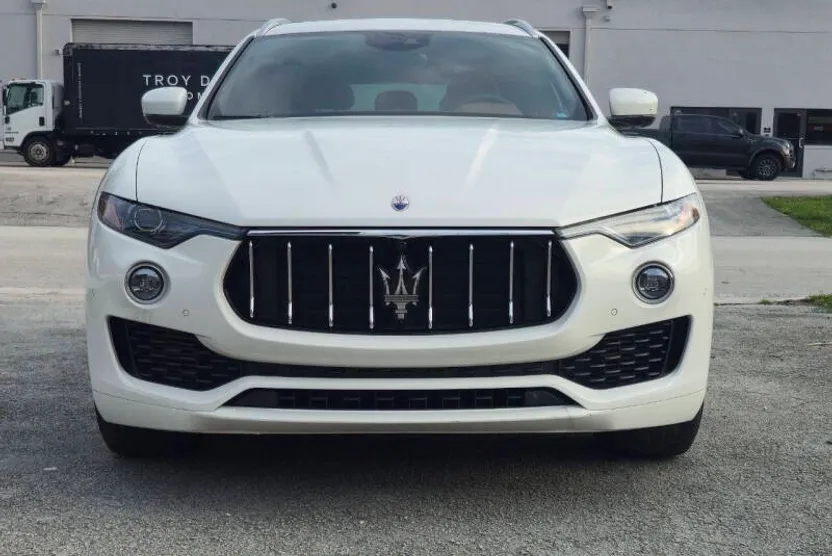 2019 Maserati Levante S photo 1