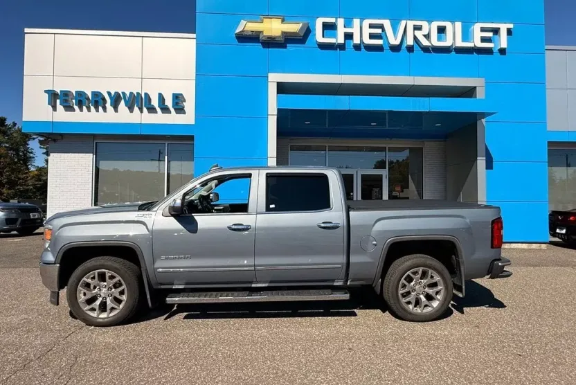 2015 Gmc Sierra 1500 SLT photo 1