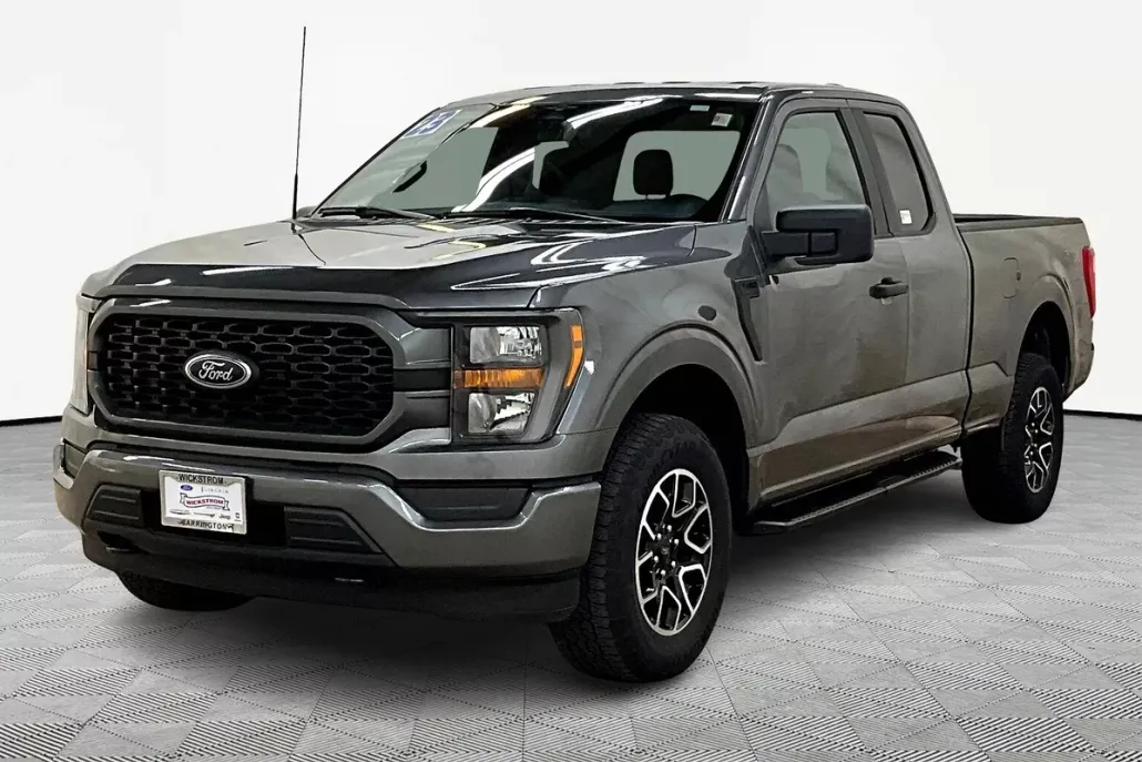 2023 Ford F-150 XL photo 1