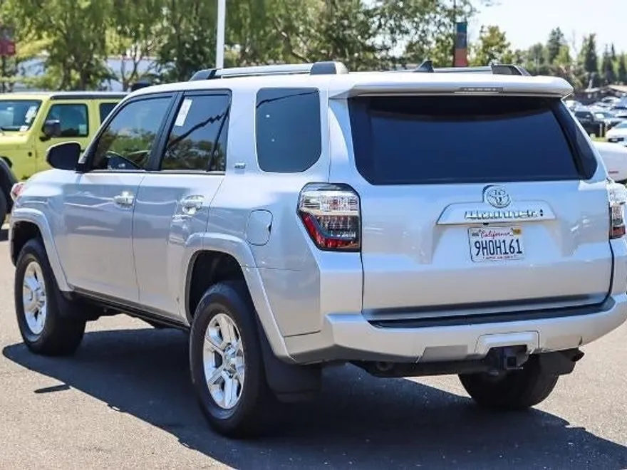 2023 Toyota 4Runner SR5 photo 1
