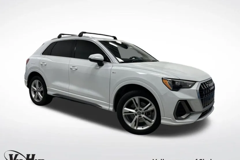 2020 Audi Q3 45 TFSI S line Premium photo 1