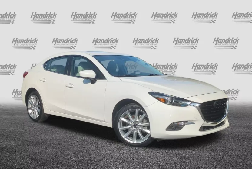 2017 Mazda Mazda3 Grand Touring photo 1