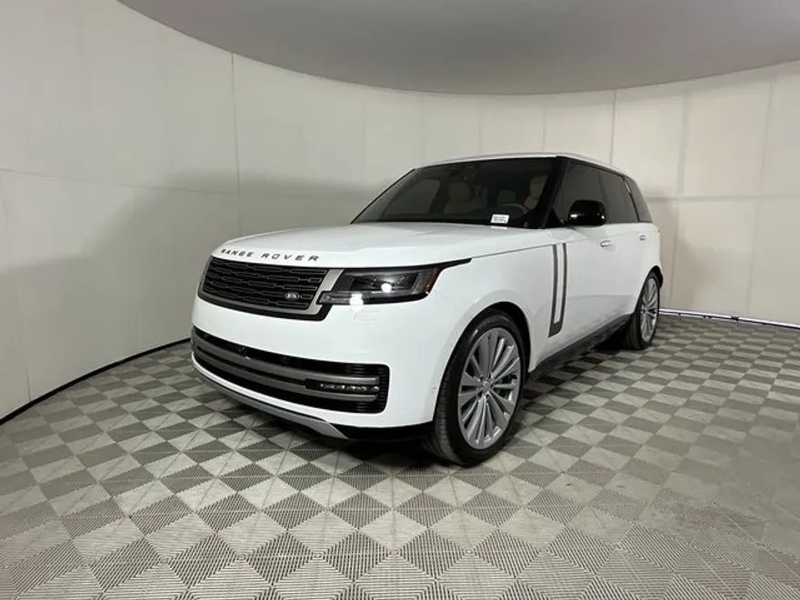 2025 Land Rover Range Rover SE photo 1
