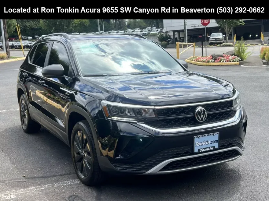 2022 Volkswagen Taos S photo 1
