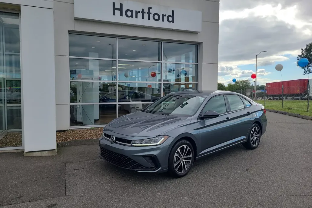 2025 Volkswagen Jetta 1.5T Sport photo 1