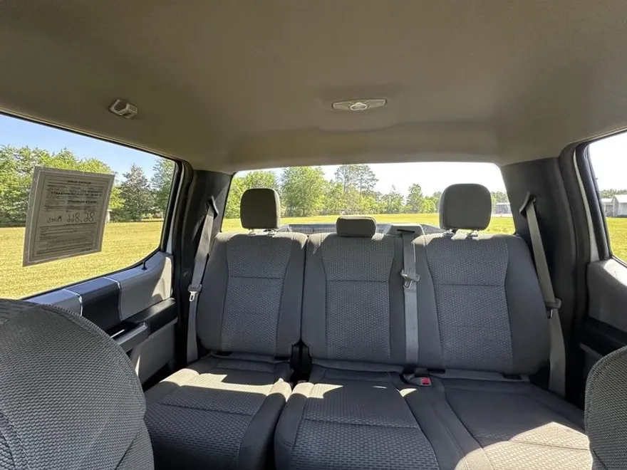 2017 Ford F-150 XLT photo 1
