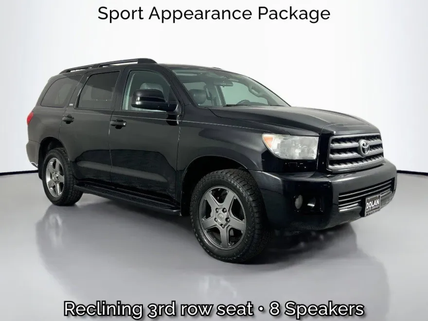 2013 Toyota Sequoia SR5 photo 1