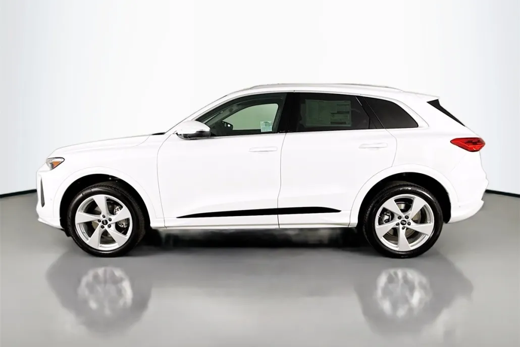 2025 Audi Q5 2.0T Premium Plus photo 1