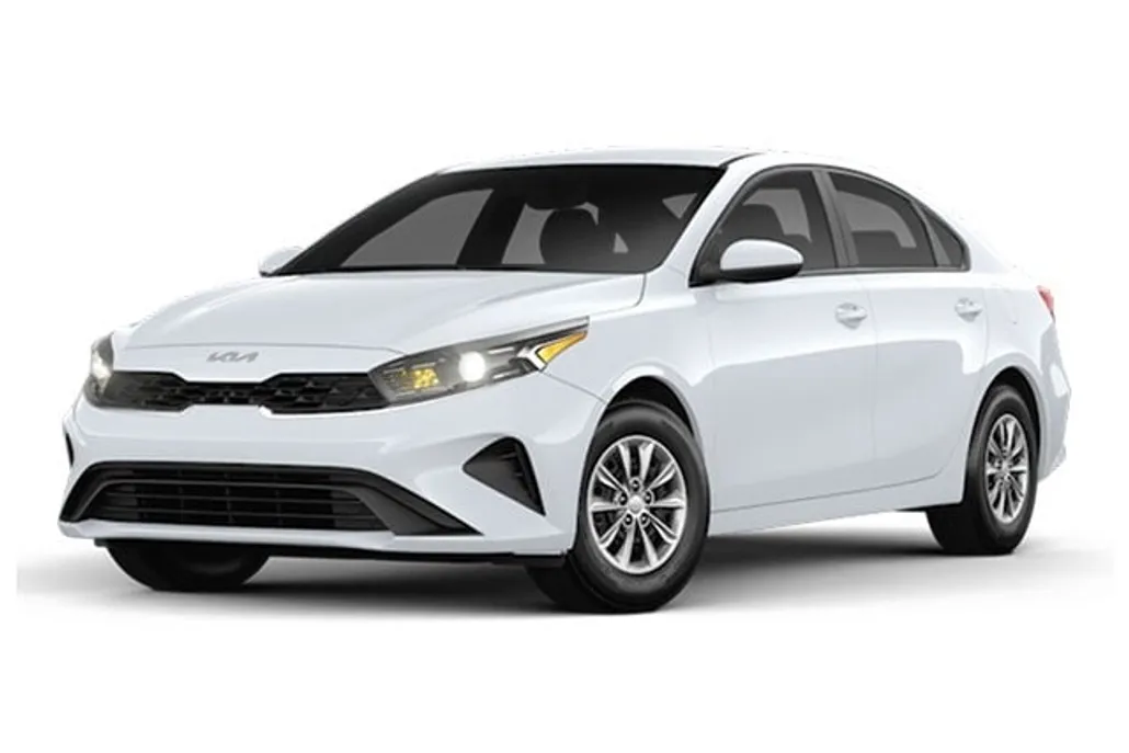 2023 Kia Forte LXS photo 1