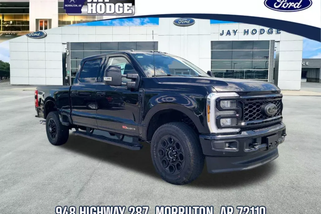 2025 Ford F-250 Lariat photo 1