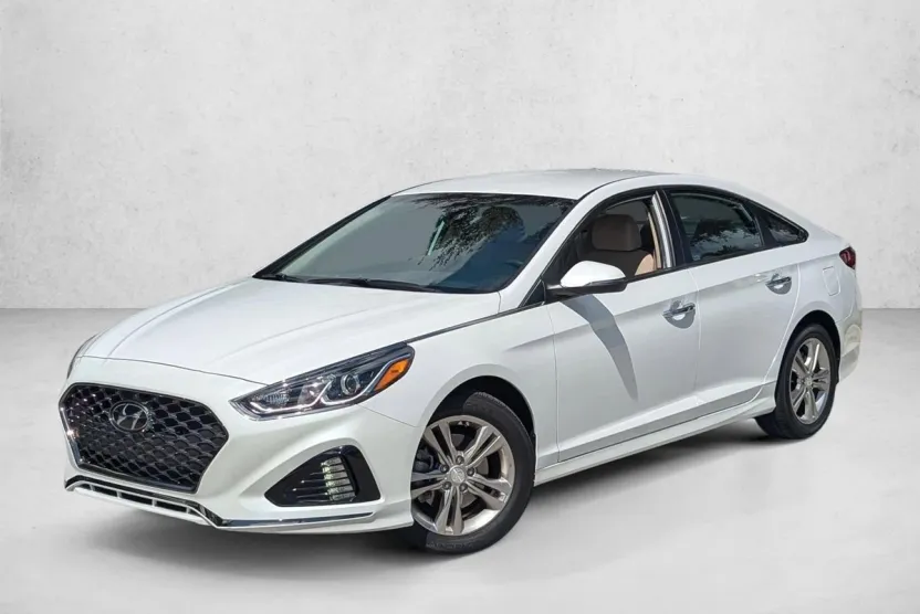 2019 Hyundai Sonata SEL photo 1