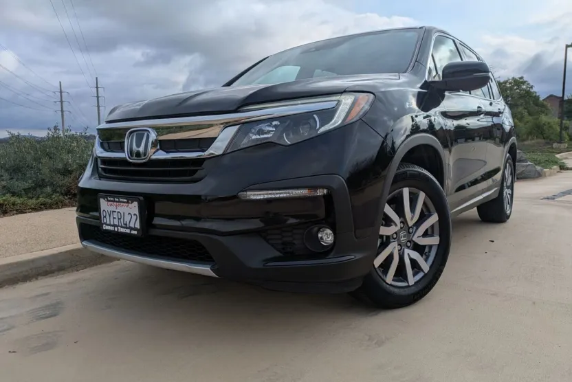 2020 Honda Pilot EX-L Sport photo 1