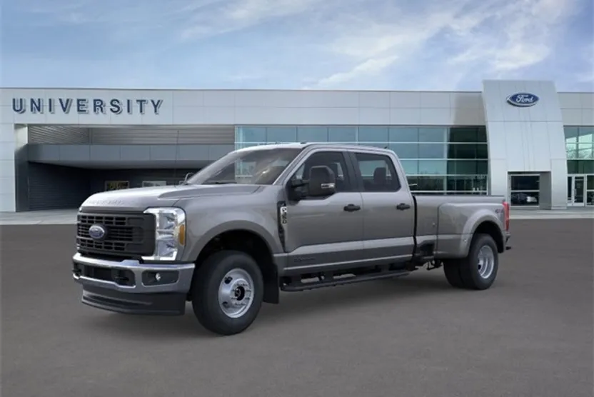 2025 Ford F-350 XL photo 1