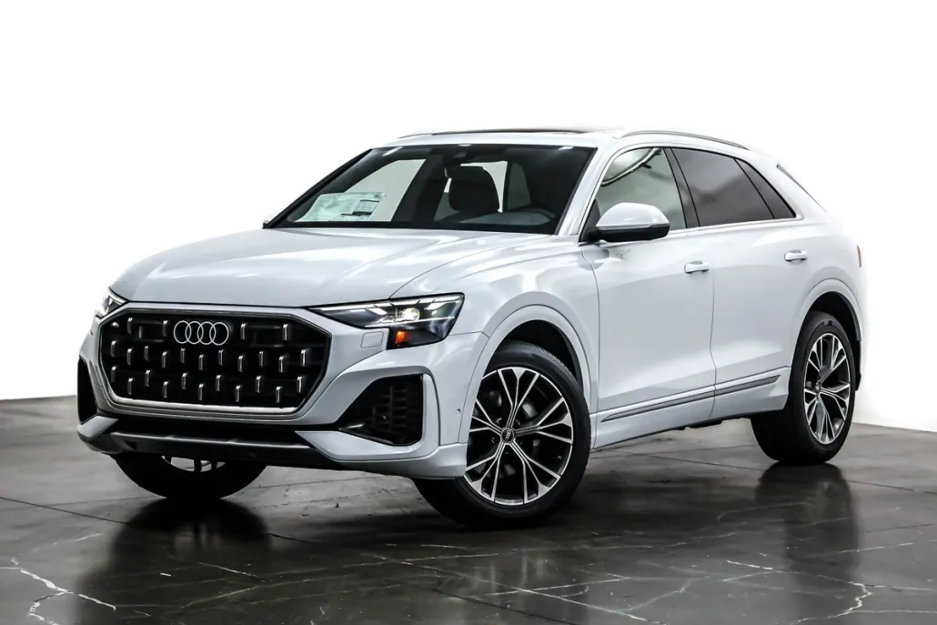 2025 Audi Q8 Premium Plus photo 1