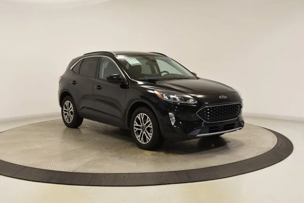 2021 Ford Escape SEL photo 1