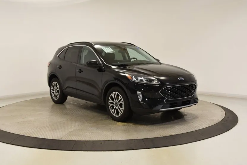 2021 Ford Escape SEL photo 1