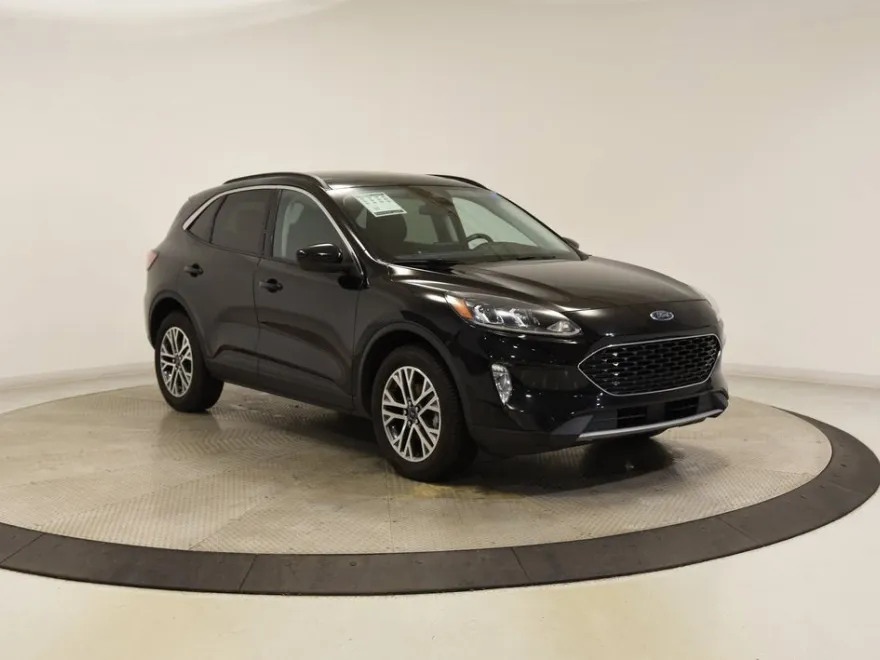 2021 Ford Escape SEL photo 1