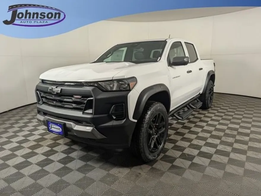 2025 Chevrolet Colorado Trail Boss photo 1