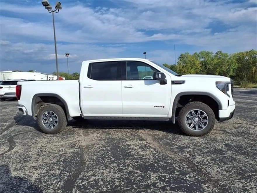 2024 Gmc Sierra 1500 AT4 photo 1