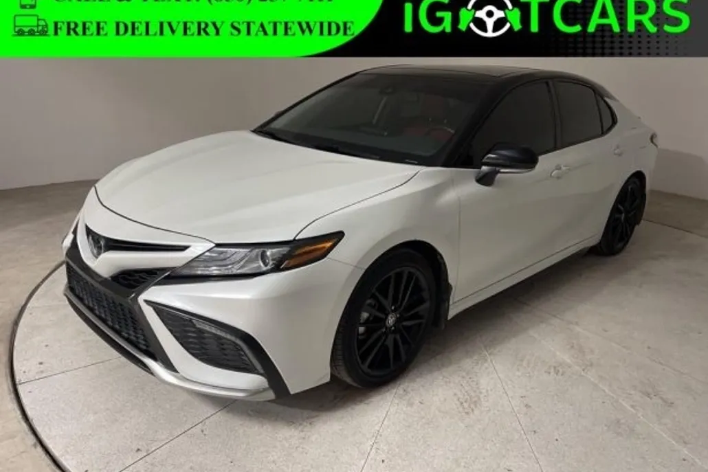 2023 Toyota Camry XSE photo 1