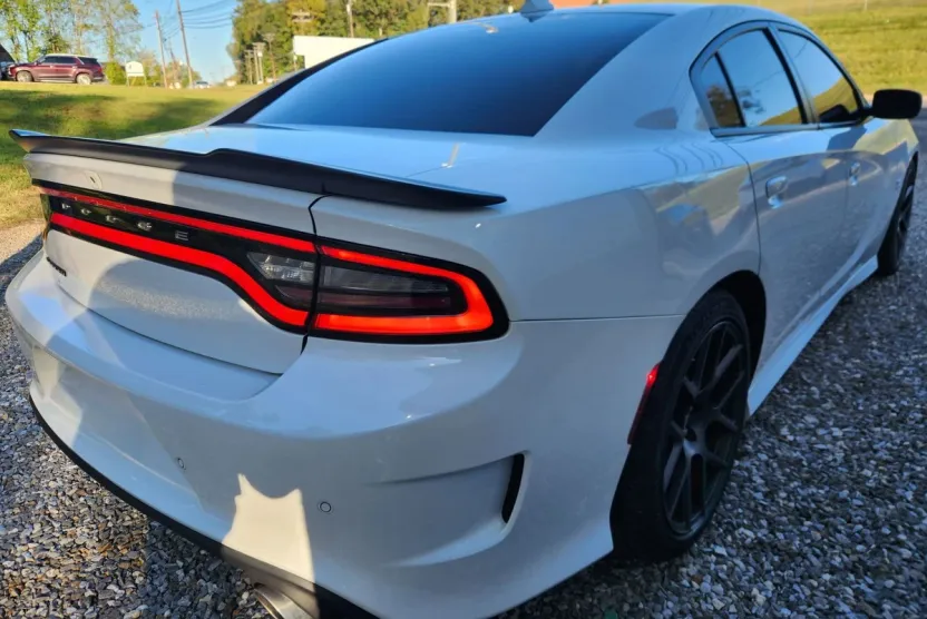 2019 Dodge Charger Scat Pack photo 1