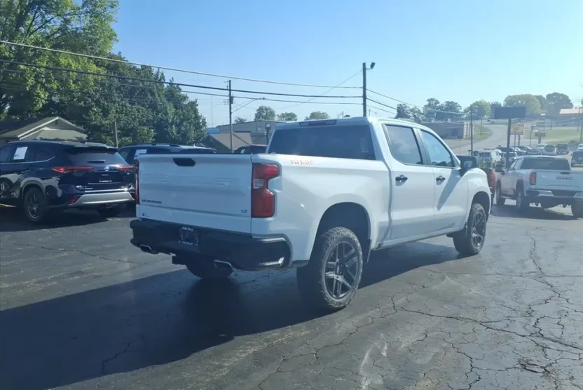 2023 Chevrolet Silverado 1500 LT Trail Boss photo 1