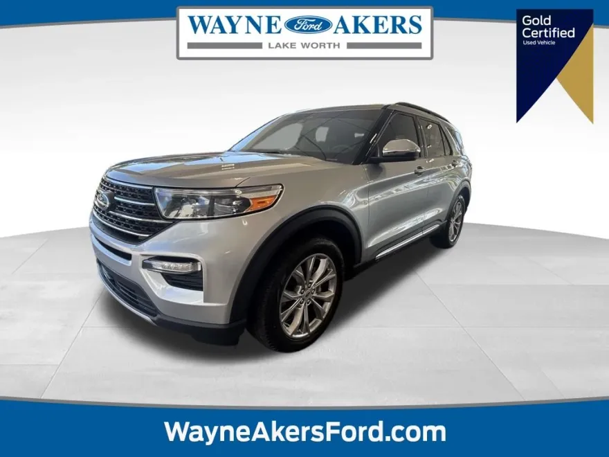 2022 Ford Explorer XLT photo 1