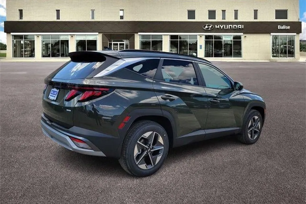 2025 Hyundai Tucson SEL photo 1