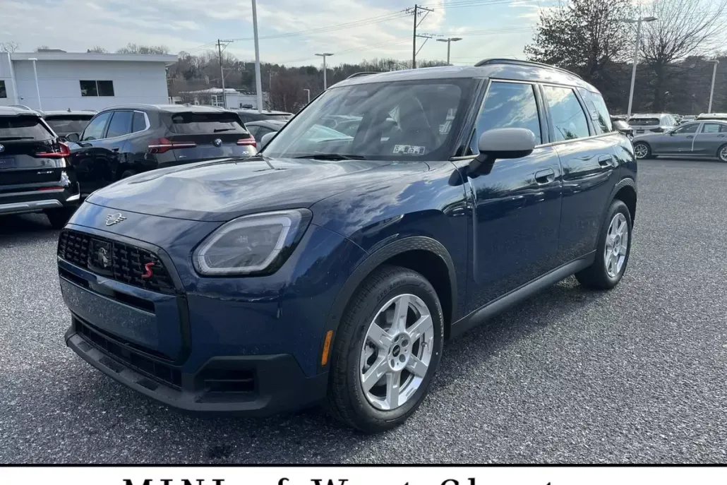 2025 Mini Cooper S ALL4 photo 1